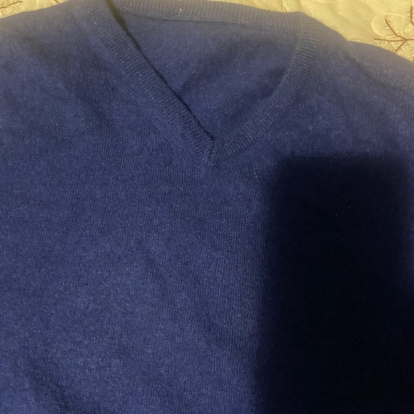 Cashmere V-Neck Sweater - Picture 5 of 5